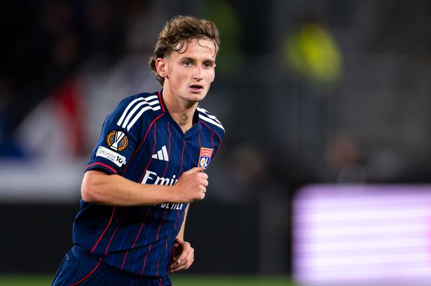 UTRECHT, NETHERLANDS - SEPTEMBER 25: Tyler Morton of Olympique Lyonnais looks on during the UEFA Europa League 2025/26 League Phase MD1 match between FC Utrecht and Olympique Lyonnais at Stadion Galgenwaard on September 25, 2025 in Utrecht, Netherlands. (Photo by Joris Verwijst/BSR Agency/Getty Images)