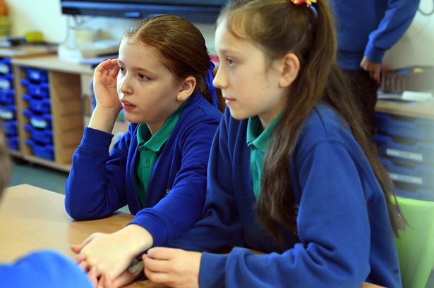  Ysgol Gymraeg Caerffili