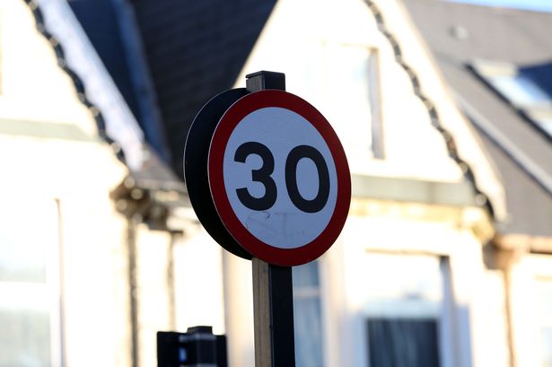 A 30mph speed sign 