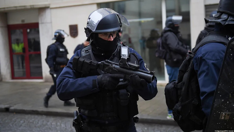 Court rules rubber bullets fair game - Following numerous injuries and outcry from the left-wing CGT trade union and the French Human Rights League, top French legal authority Council of State (Conseil d'Etat) refused on February 1 ban police from using the "sub-lethal" Defense Ball Launchers (LBDs) . The court said the risk of violence at the demonstrations made it "necessary to allow security forces to use these weapons."<span class="copyright">Getty Images/AFP/G. Souvant</span>