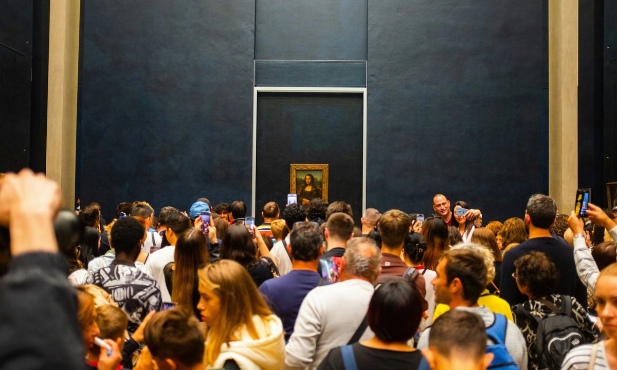 Louvre to raise ticket prices by 45% for most non-EU visitors - The Art Newspaper