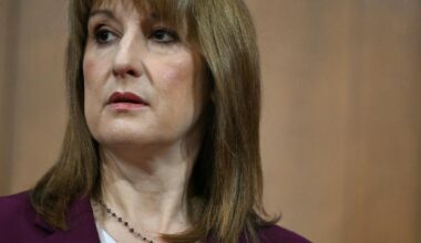 Markets rally as UK jobs data suggest interest rate cut in December