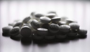 Canada’s shortage of prescription painkillers is expected to continue into the new year
