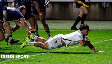 Kepueli Tuipulotu diving over the try line