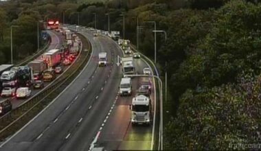 M6 traffic LIVE: Major motorway to remain shut for several hours after 'serious' crash | UK | News