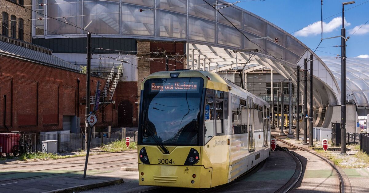 Manchester train delays LIVE: Trains cancelled after emergency services rush to incident | UK | News