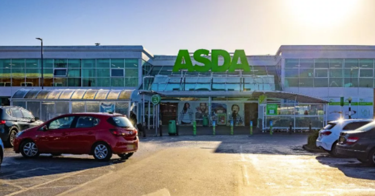 Armed police officers deployed as woman rushed to hospital after stabbing outside of Asda | UK | News