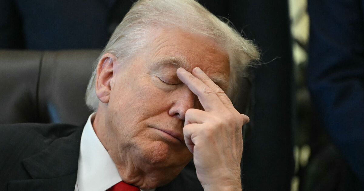 Moment Donald Trump 'slumps over asleep' on live TV as worries mount | TV & Radio | Showbiz & TV