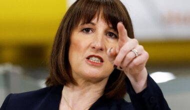 Disaster for Rachel Reeves as she is dealt major unemployment blow days before Budget | Personal Finance | Finance