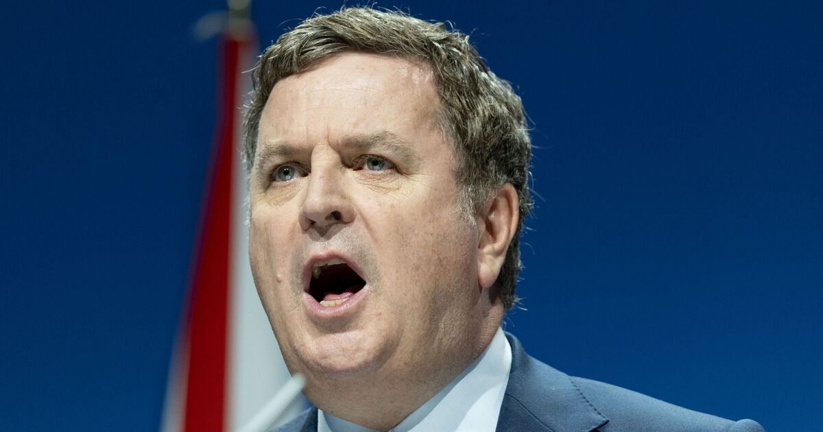 Labour's complacency is costing Britain its jobs and its confidence, w | Politics | News