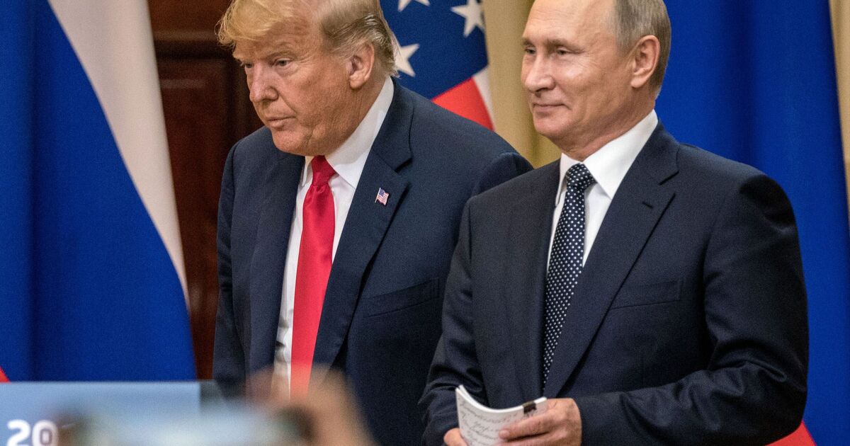 Russia sparks new WW3 fears with Kremlin 'ready to act' as Trump beefs up navy presence | World | News