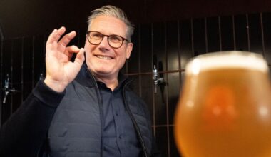 UK faces Budget 'bloodbath' as Starmer and Reeves 'cling on' | Politics | News