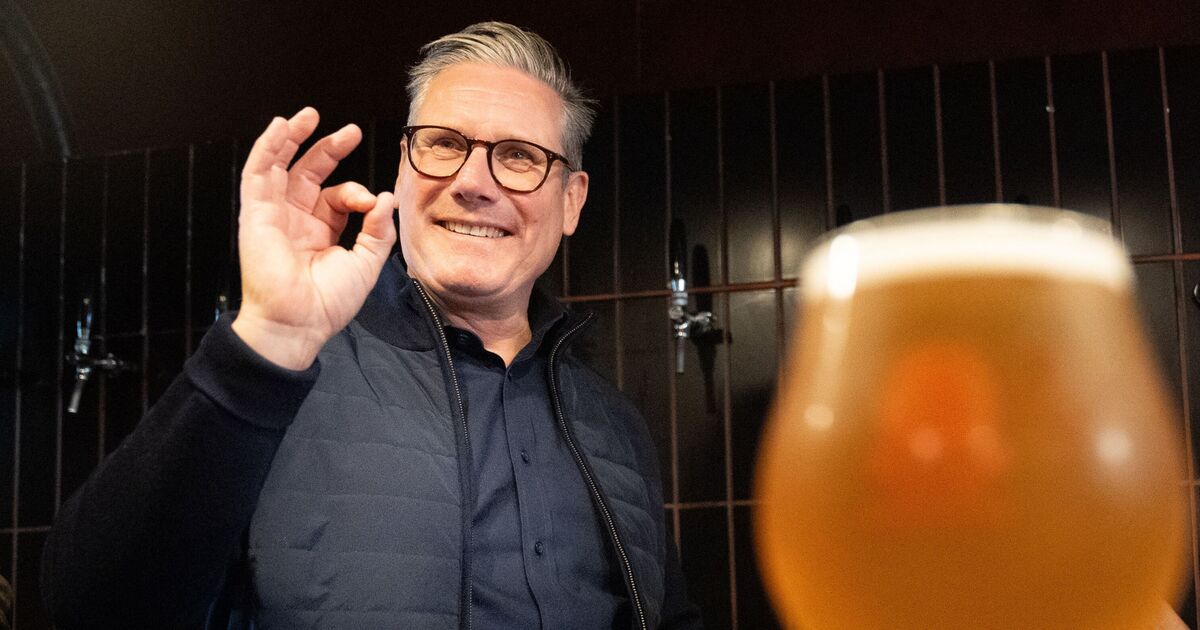 UK faces Budget 'bloodbath' as Starmer and Reeves 'cling on' | Politics | News