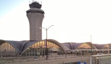 St Louis Airport bomb threat as flight forced into emergency landing | World | News