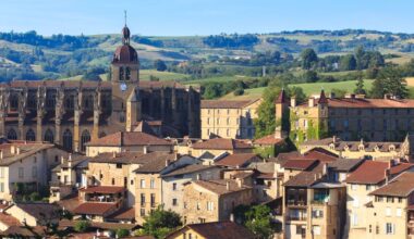 The pretty village in France with hardly any tourists where only the French go on holiday | Europe | Travel