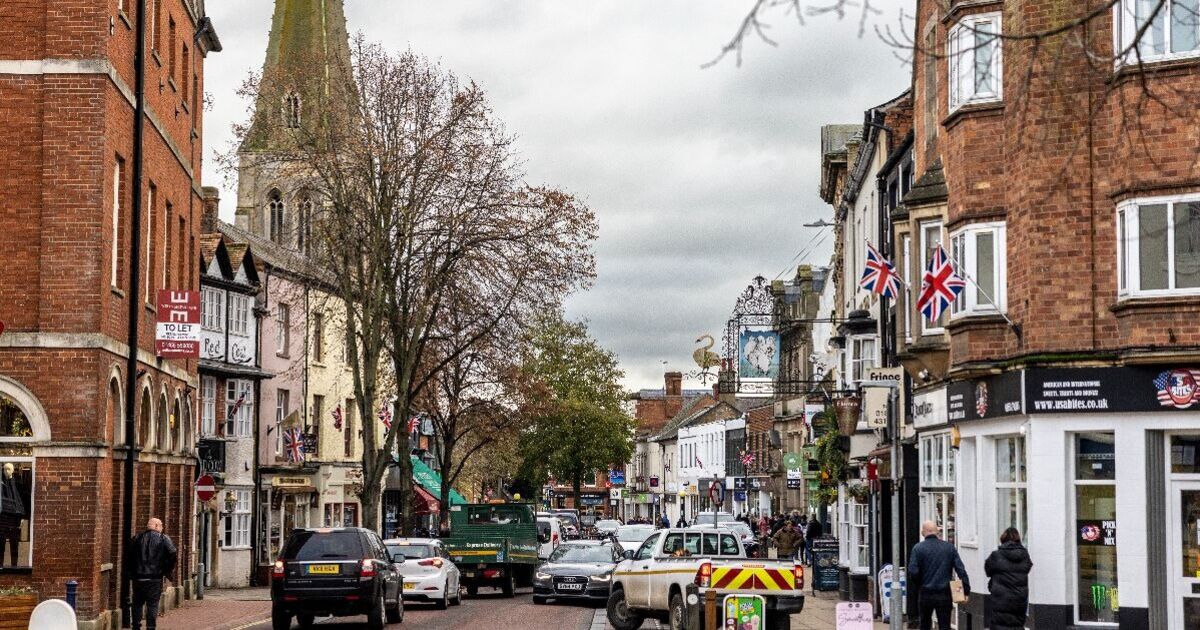 Budget panic in pretty town as shops fear what Reeves will do next | UK | News