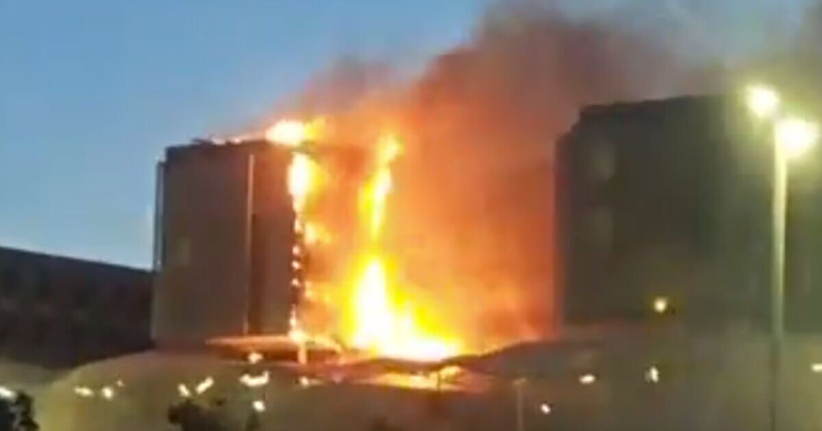 Horror as fire rips through Cartagena hospital forcing | World | News