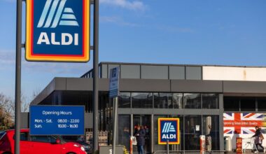 Aldi urgently recalls popular Christmas snack over 'health risk' | UK | News