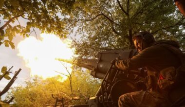 Suspect Arrested In Romania For Attempt To Bribe Minister In Ukraine Arms Purchase