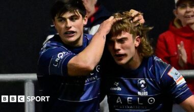 Bristol celebrate try