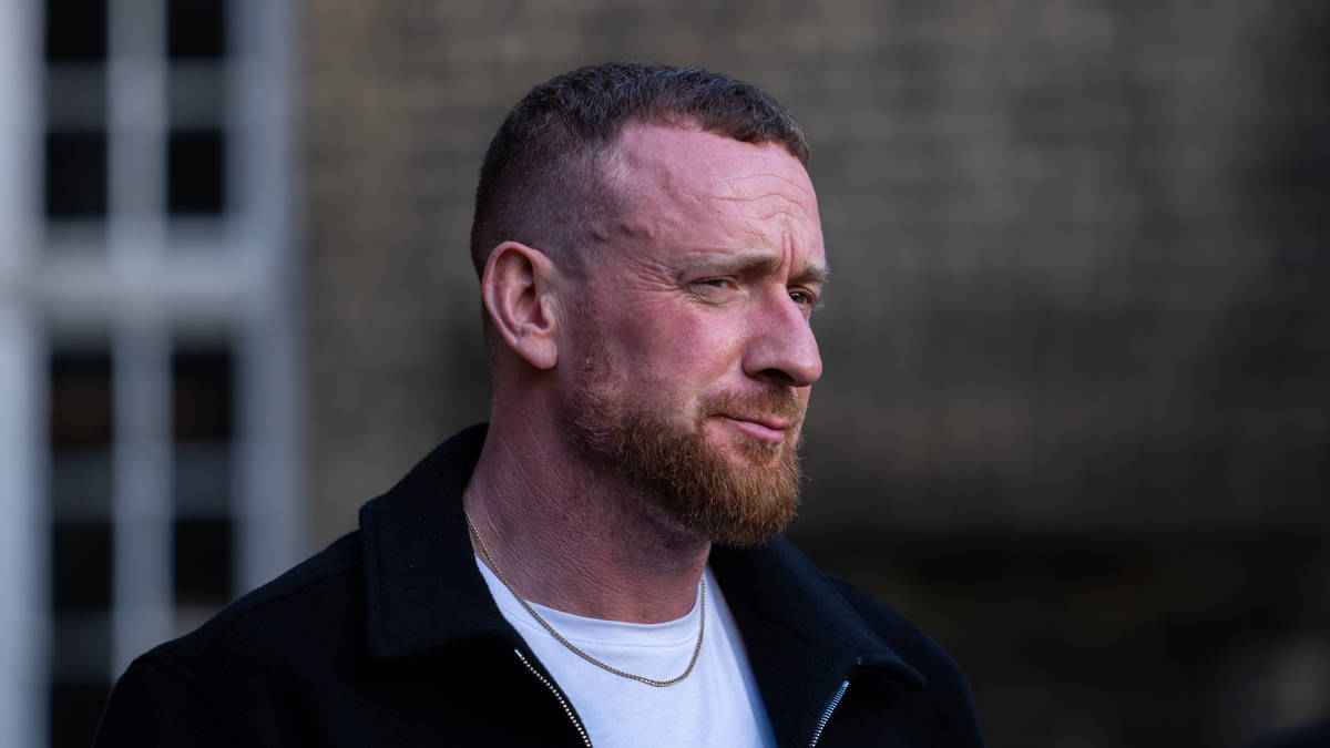 Team GB legend Sir Bradley Wiggins checks into rehab clinic - thanks to controversial former star