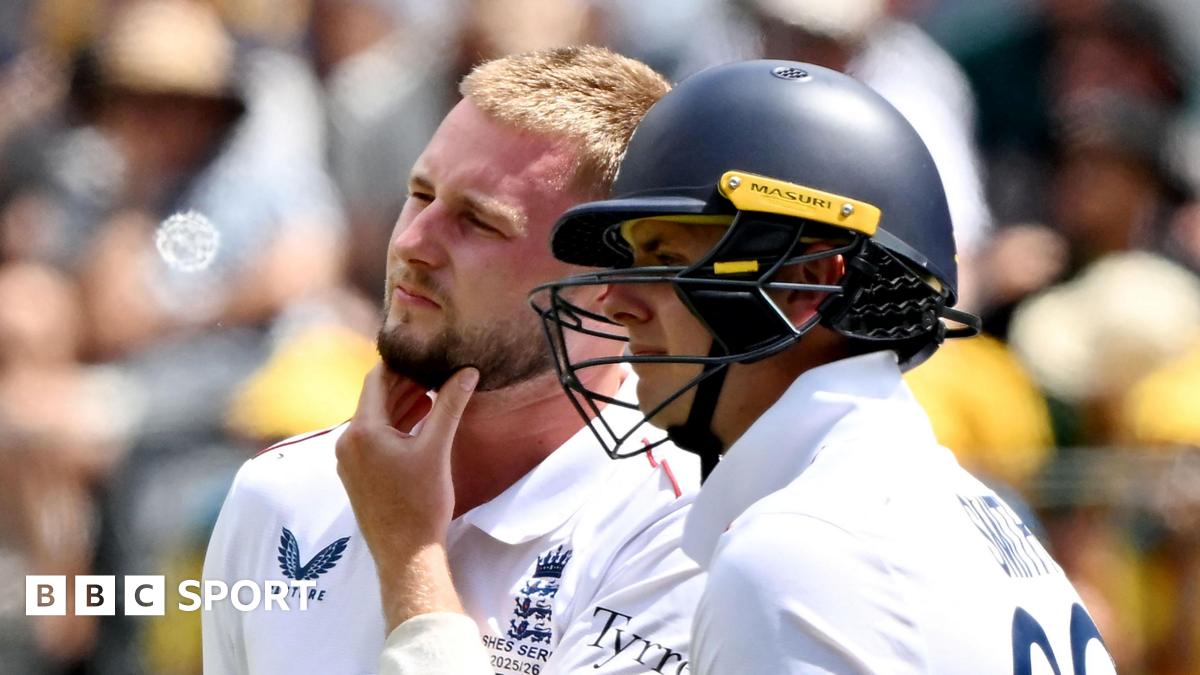 Gus Atkinson and Jamie Smith