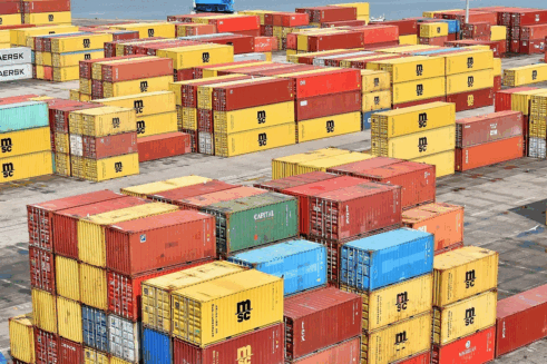 2025 Global Shipping Chaos: 'Brexit on Steroids' as Policy Shifts Disrupt Trade