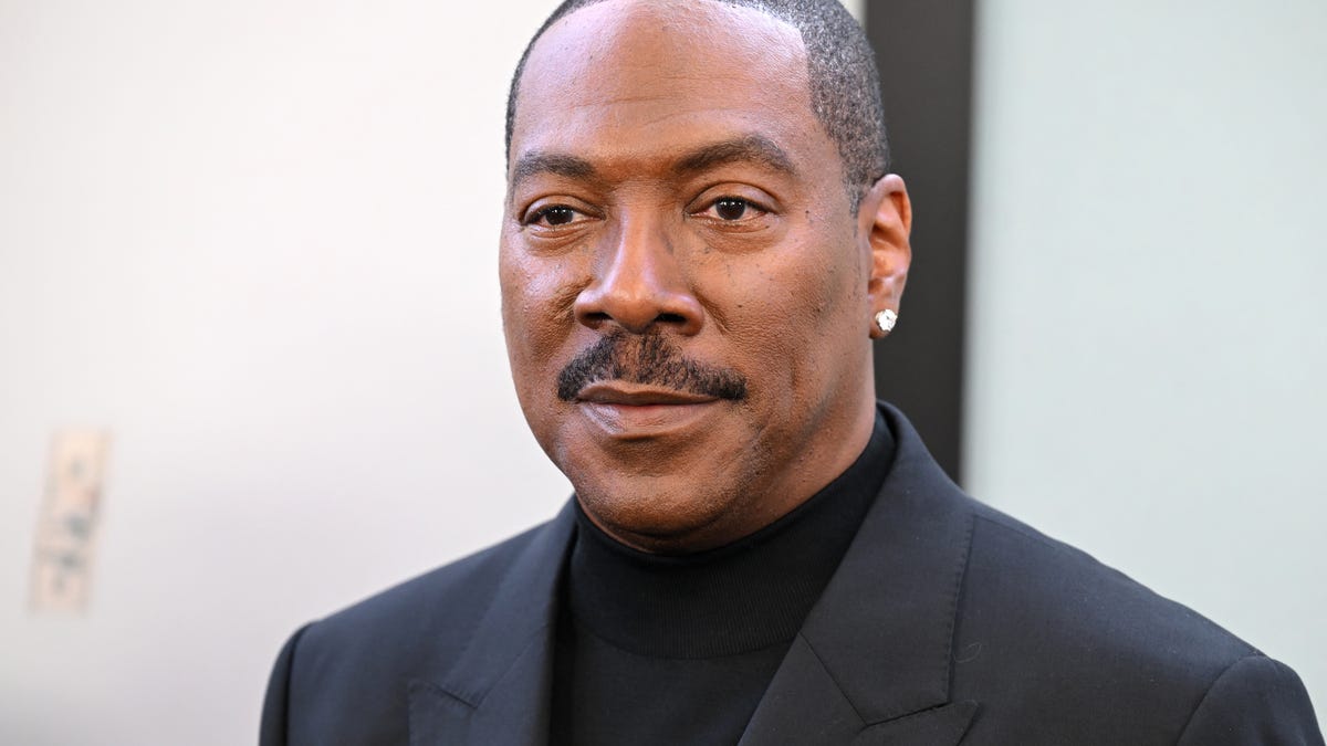 Eddie Murphy paid for these celebrity funerals. Here's why
