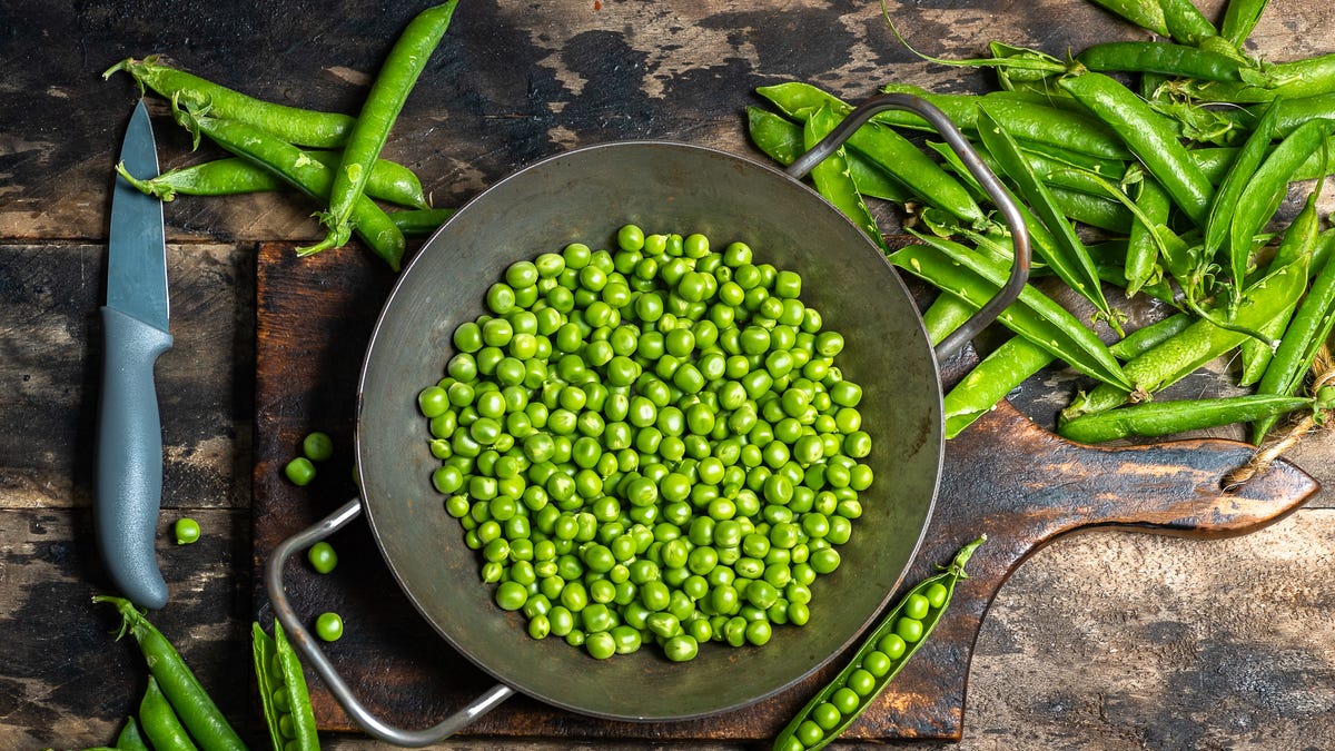 Are green peas good for you? What nutrition experts say.