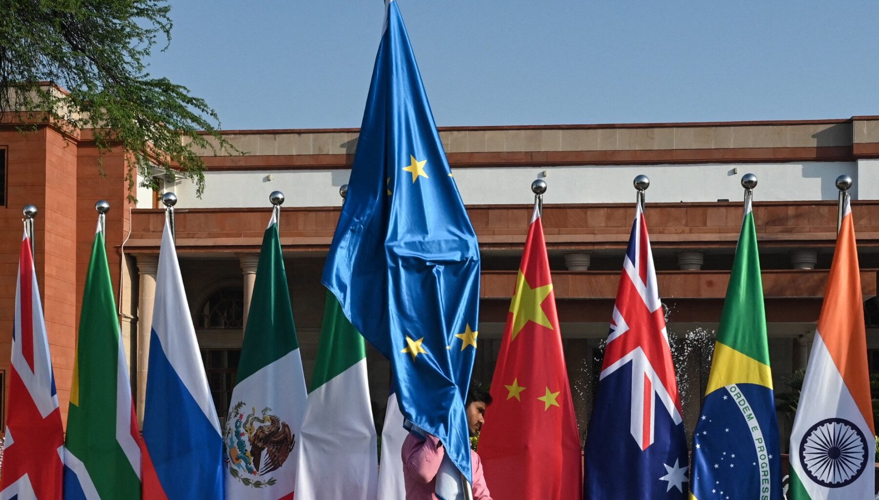 India and EU step up efforts to seal free trade pact as top EU negotiators visit New Delhi