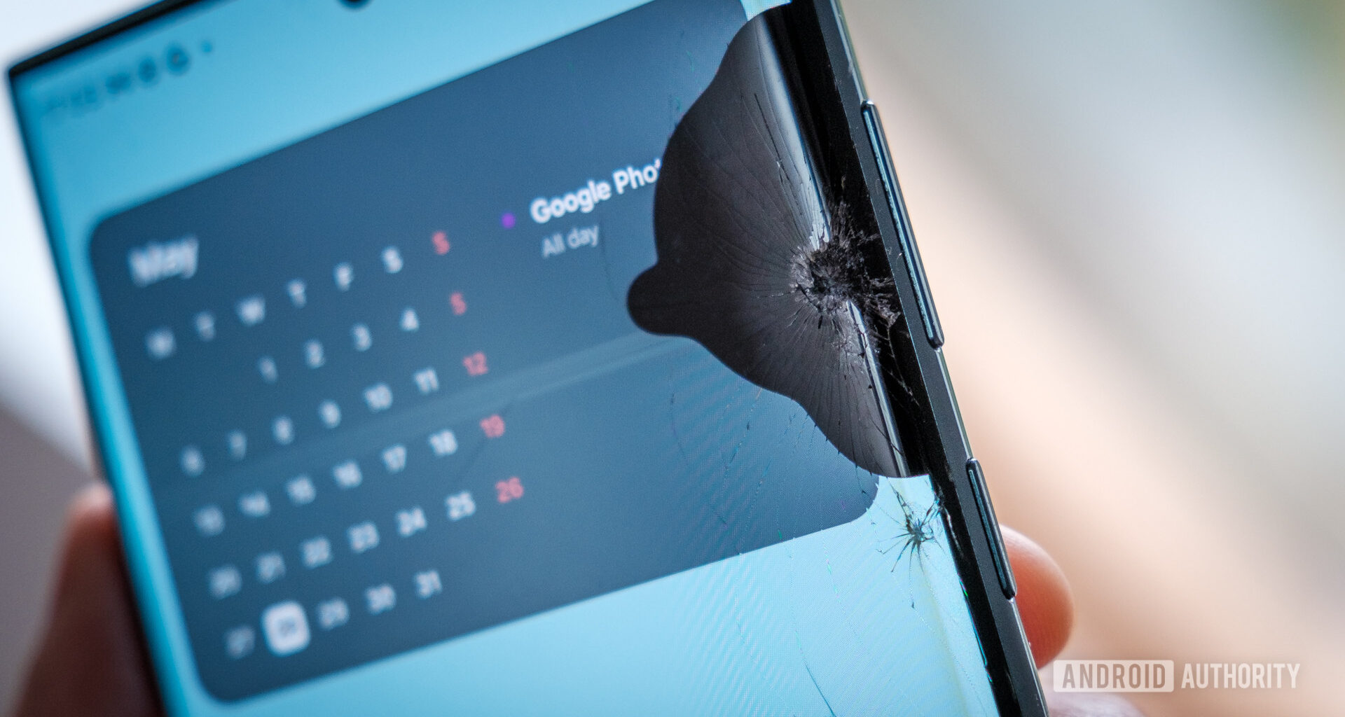 Broken Cracked Screen