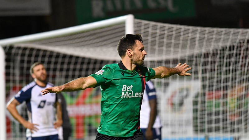 Glentoran pick up three points against Portadown thanks to Patrick Hoban double