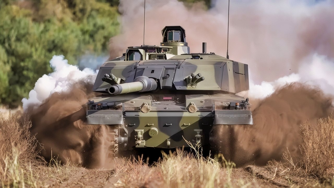 Challenger 3 On the March