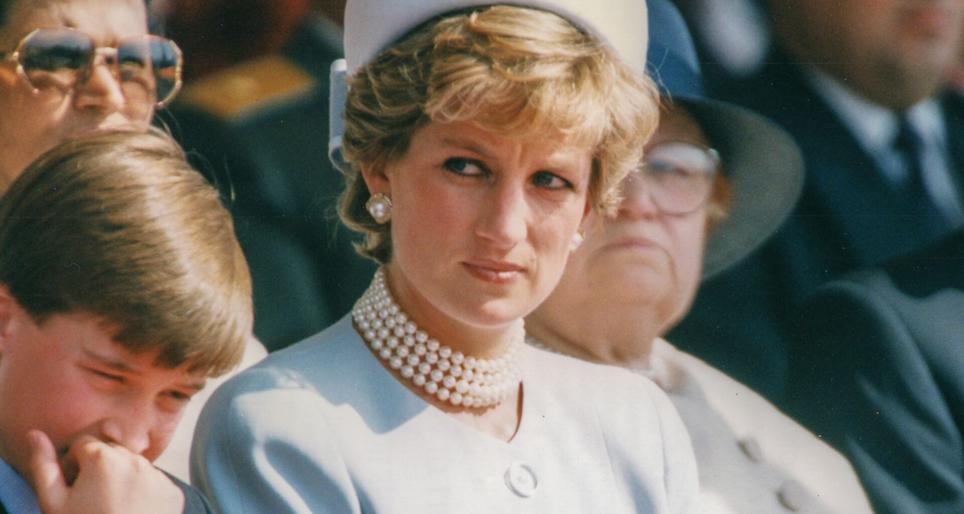Princess Diana wears a light blue suit on May 7, 1995