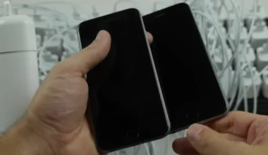 Man plugs 100 chargers into an iPhone at once to see if it gives it an instant charge