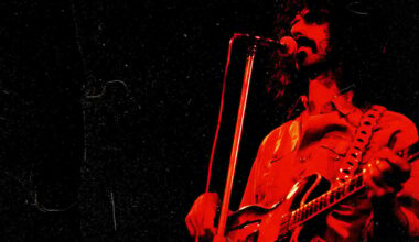 The artist Frank Zappa said played "everything I don't"