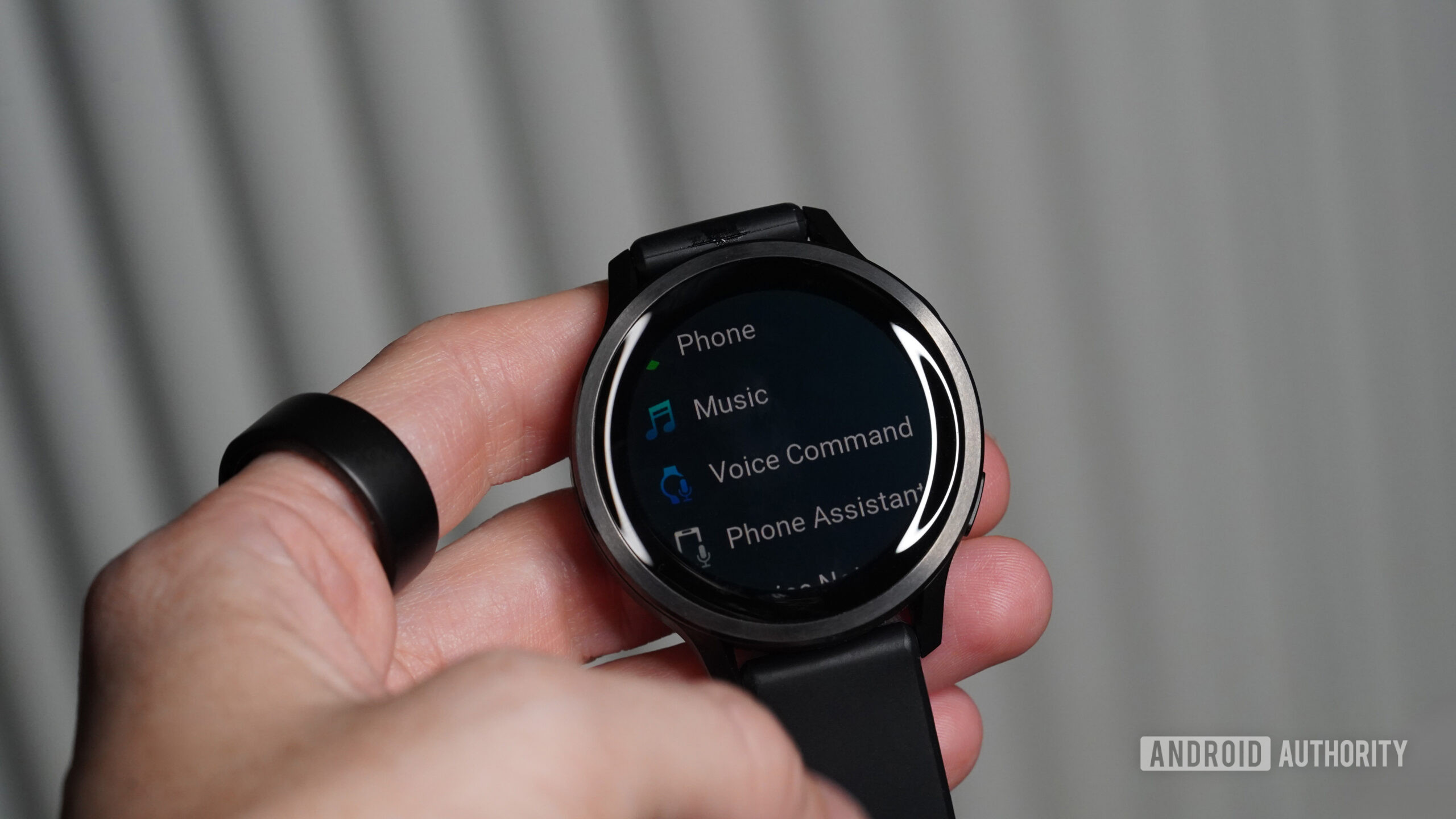 The Garmin Venu 4 packs basic smart features.