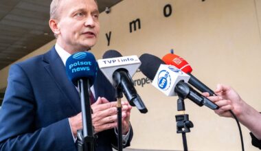 Commission weighs appeasing Parliament on budget – POLITICO