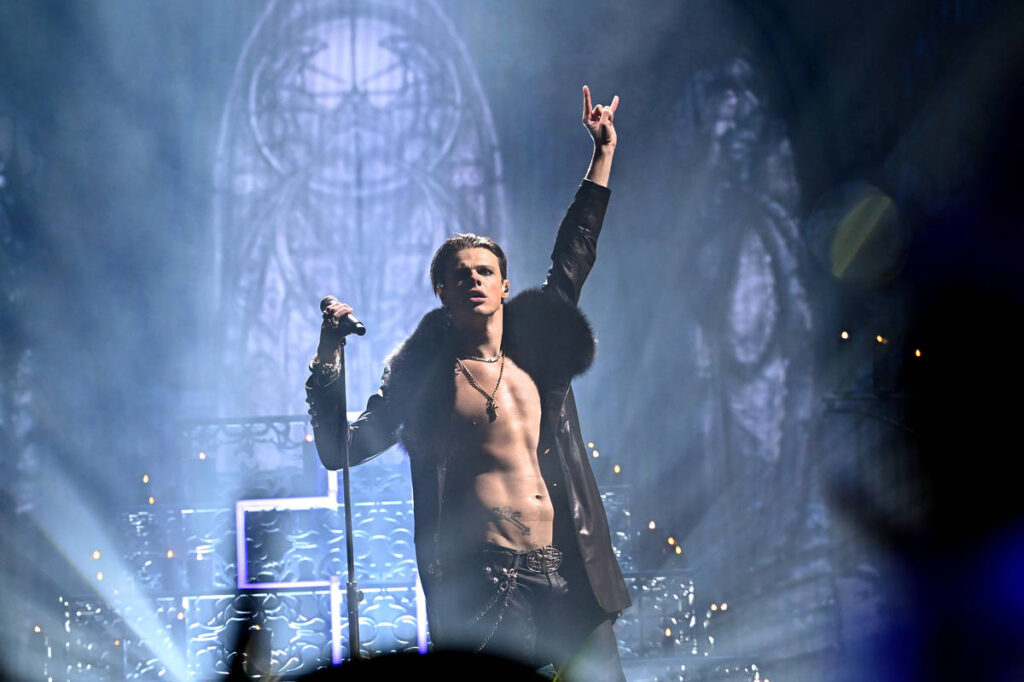 Yungblud at MTV awards in 2025