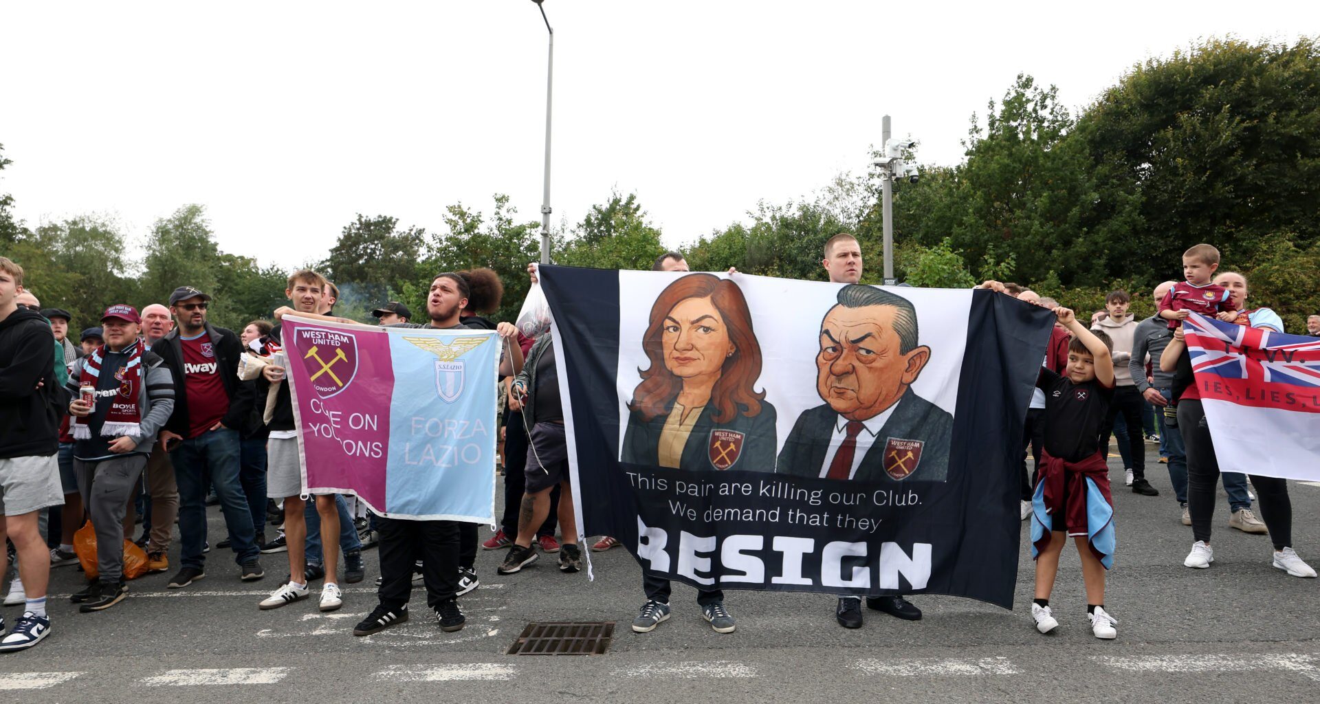 Simon Jordan explains the one way West Ham can get rid of David Sullivan for good