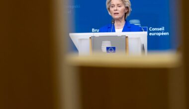 Ursula von der Leyen’s dangerous budget balancing act – POLITICO