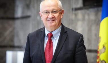 Moldova installs pro-EU Munteanu as new prime minister – POLITICO