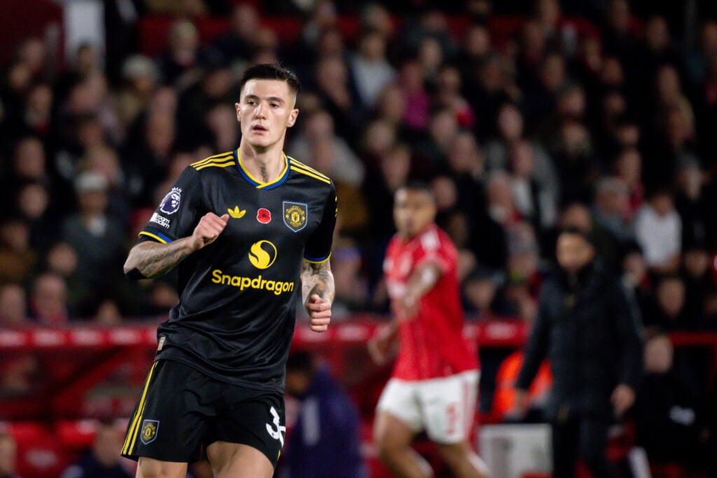 Benjamin Sesko in action for Manchester United vs Nottingham Forest.