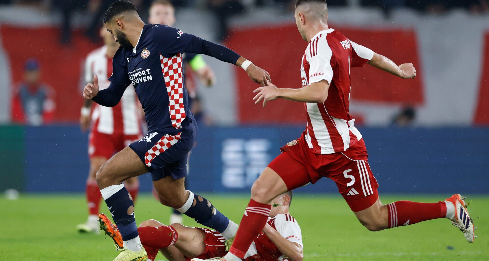 West Ham's chances of signing 'the best player in the Eredivisie' explained after £45m claim