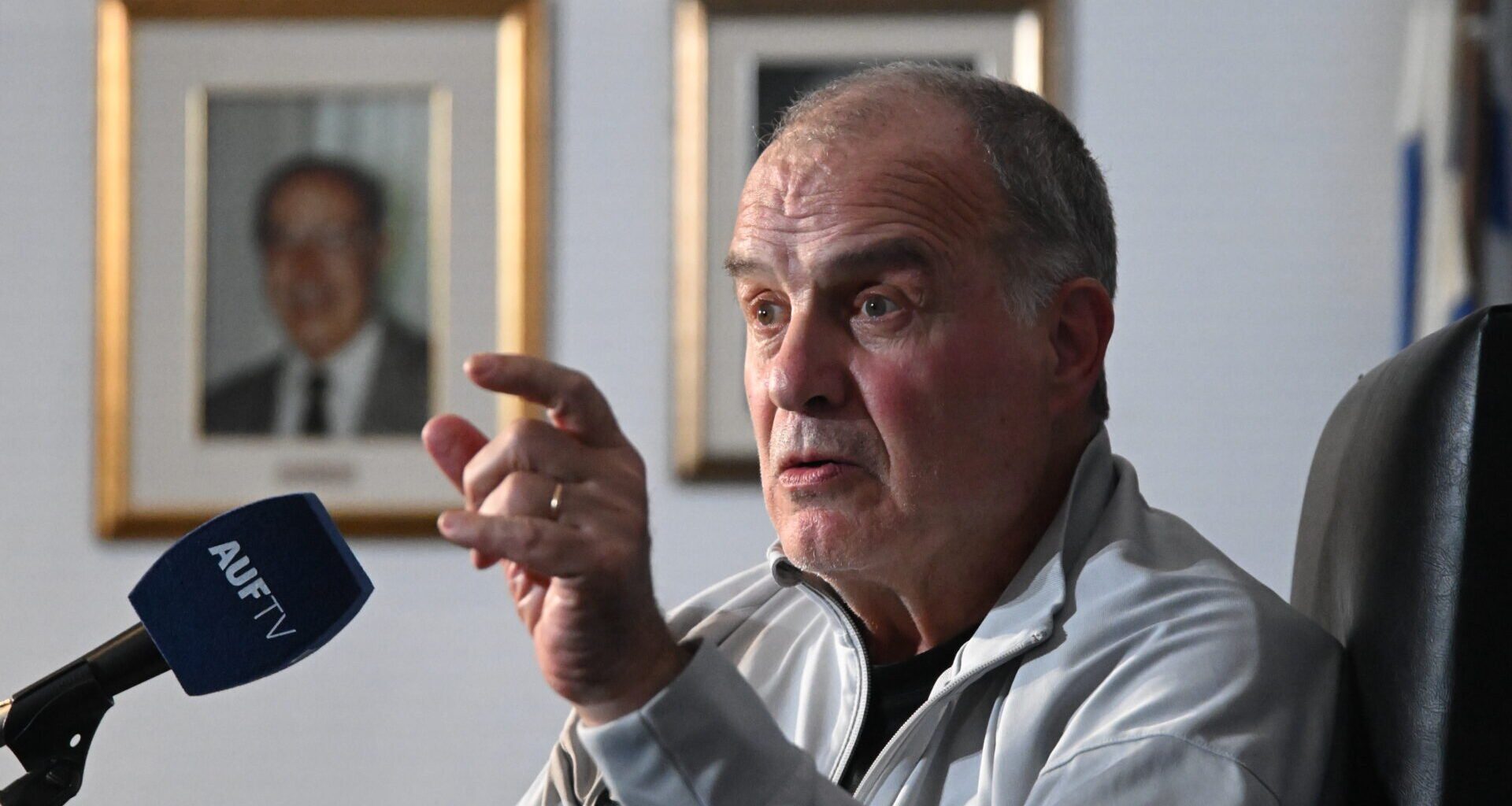 Leeds United hero Marcelo Bielsa comes to final conclusion on his future after hours of deliberation