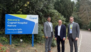 Harrow MP visits local mental health hospital to meet staff and patients