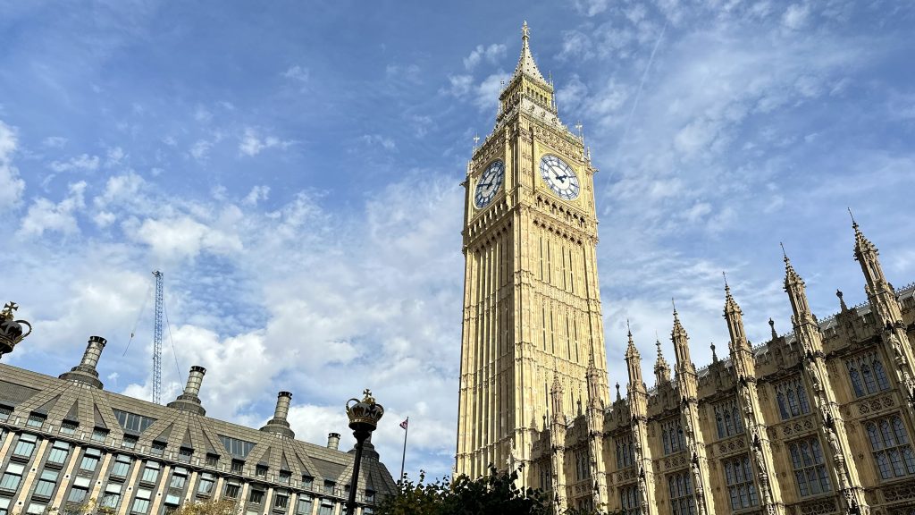 Chancellor's drive to cut NHS waiting times with rollout of 250 Neighbourhood Health Centres