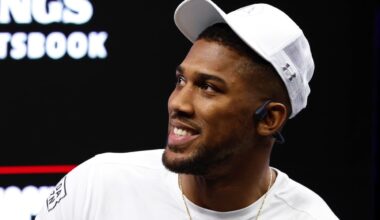 Image: Bradley Warns Joshua Is “Mentally Not There”