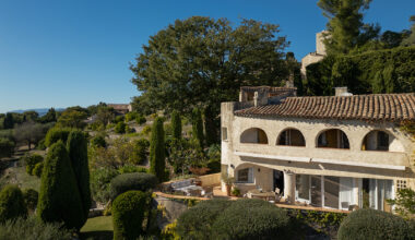 Live in an artist colony designed by architect Jacques Couëlle