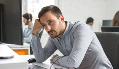 A third of workers in Northern Ireland ‘unhappy at their job’ – The Irish News